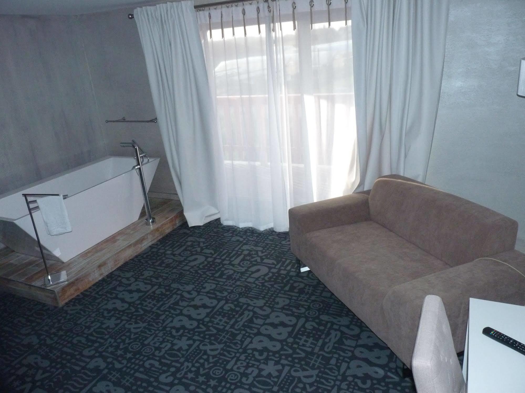 Hotel Le Dormeur Dorlisheim Exteriör bild
