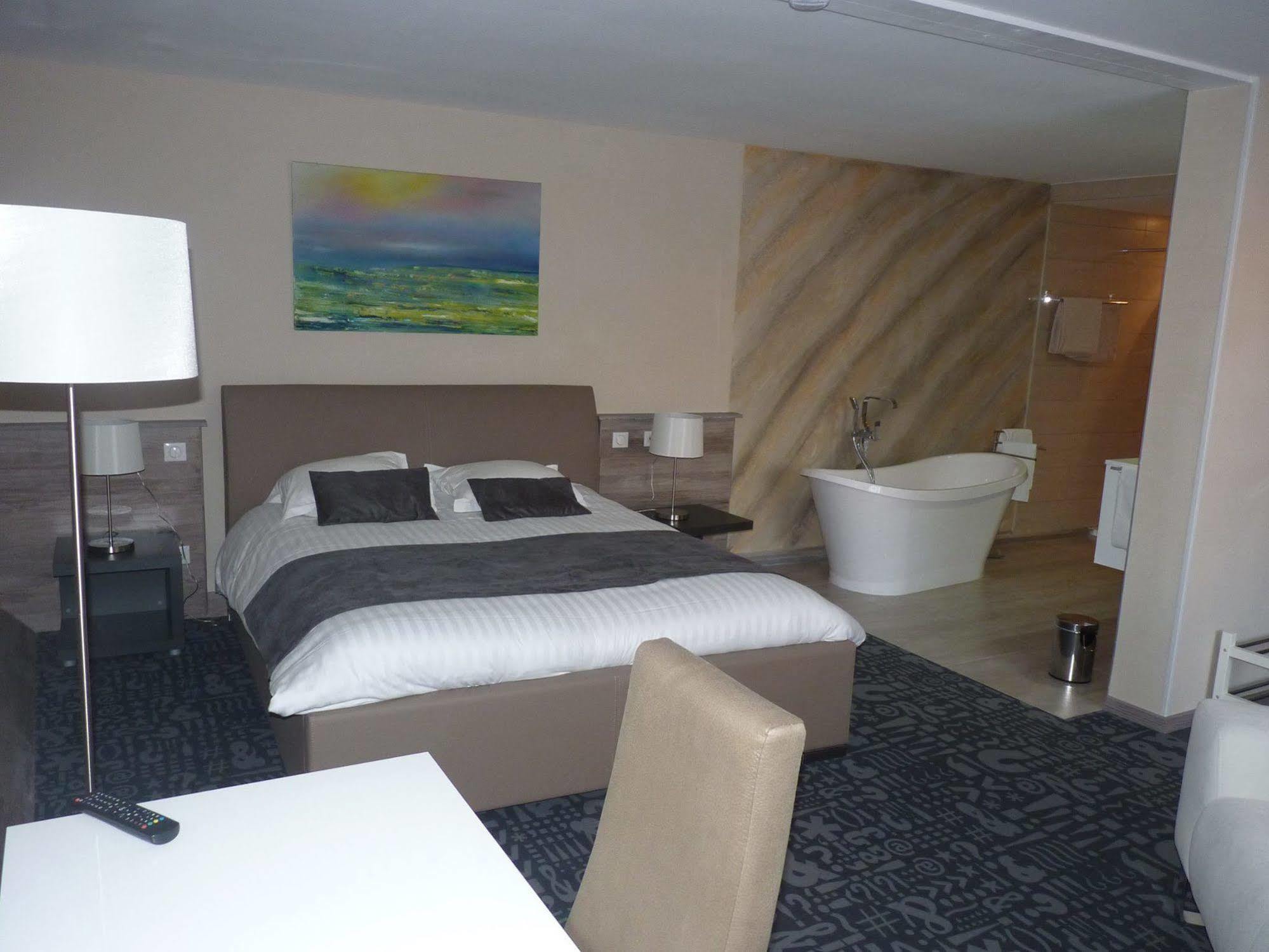 Hotel Le Dormeur Dorlisheim Exteriör bild