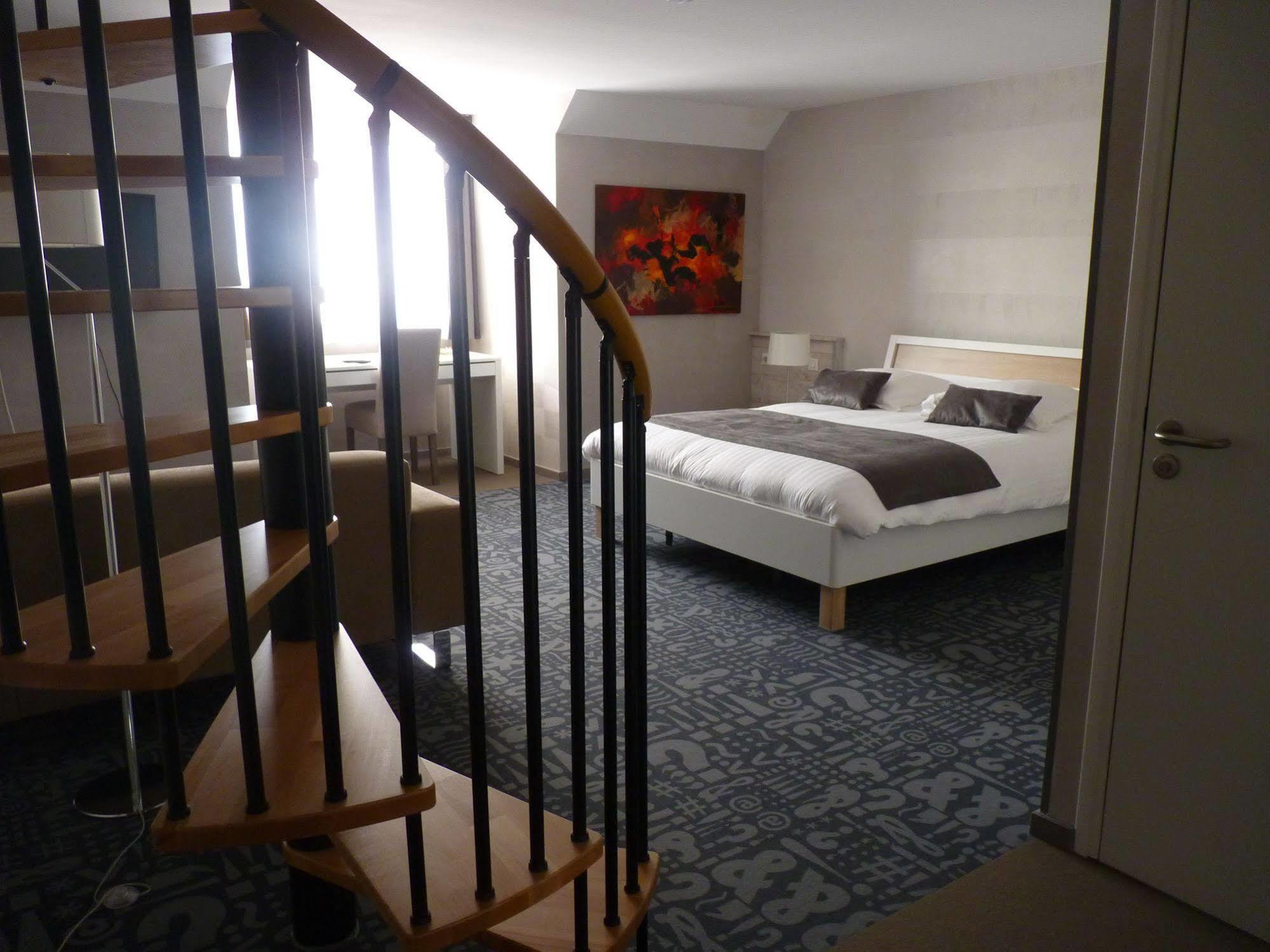 Hotel Le Dormeur Dorlisheim Exteriör bild